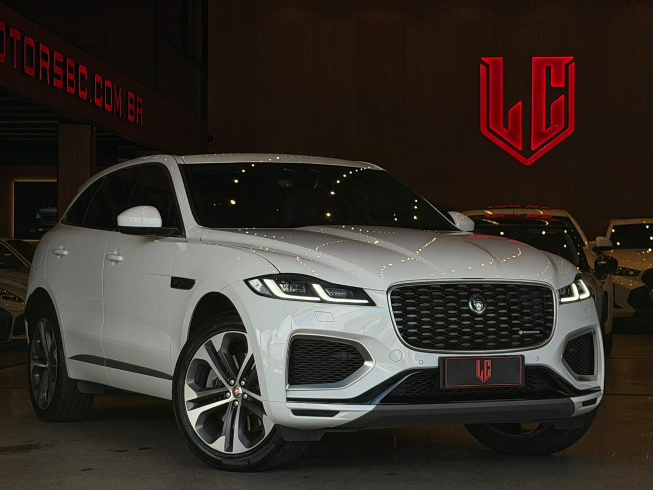Jaguar F-Pace R-Dynamic P400e