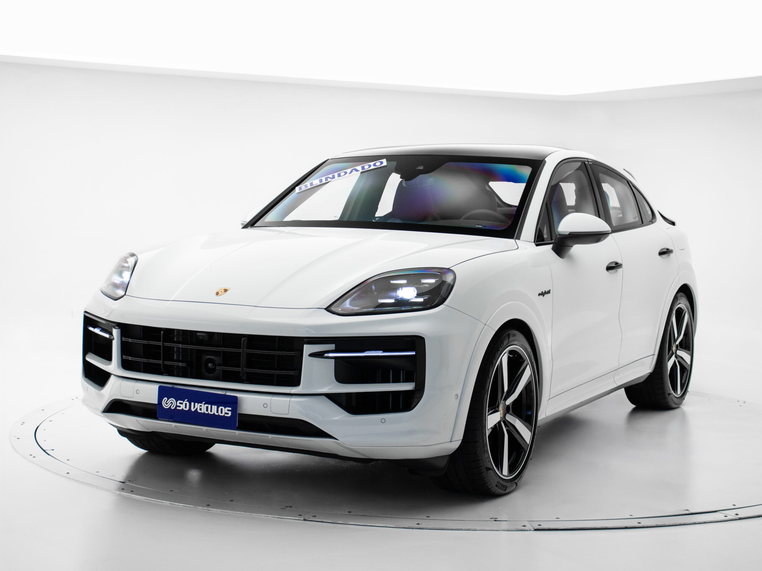 Porsche CAYENNE E-HYBRID COUPÉ