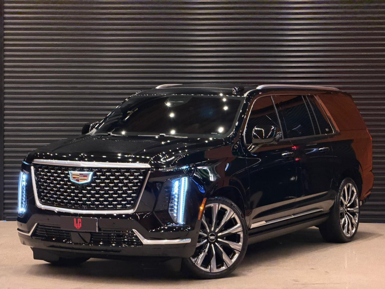 Cadillac Escalade ESV Premium Luxury