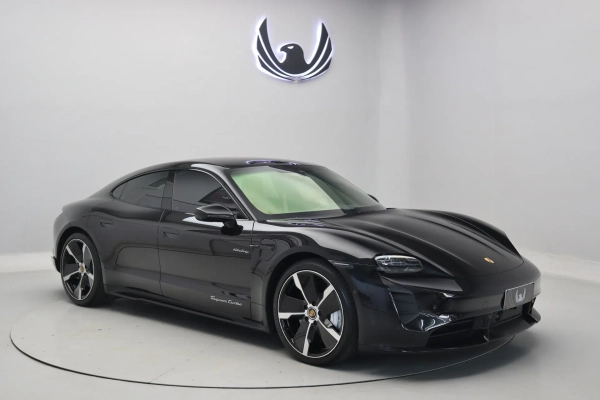 Porsche TAYCAN TURBO
