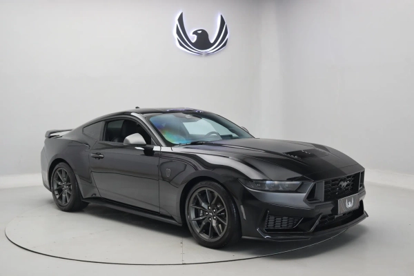 Ford MUSTANG DARK HORSE