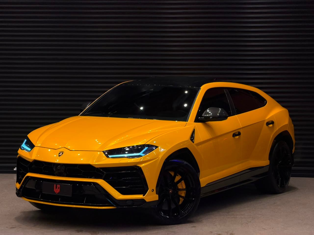 Lamborghini Urus LP-650 4.0 V8