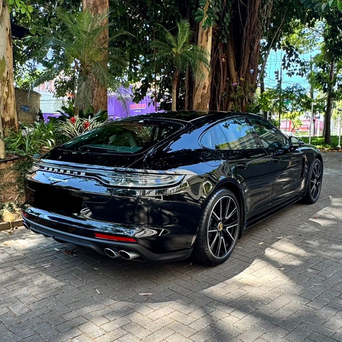 Porsche Panamera 4 2.9 Turbo V6 E-HYBRID 2023